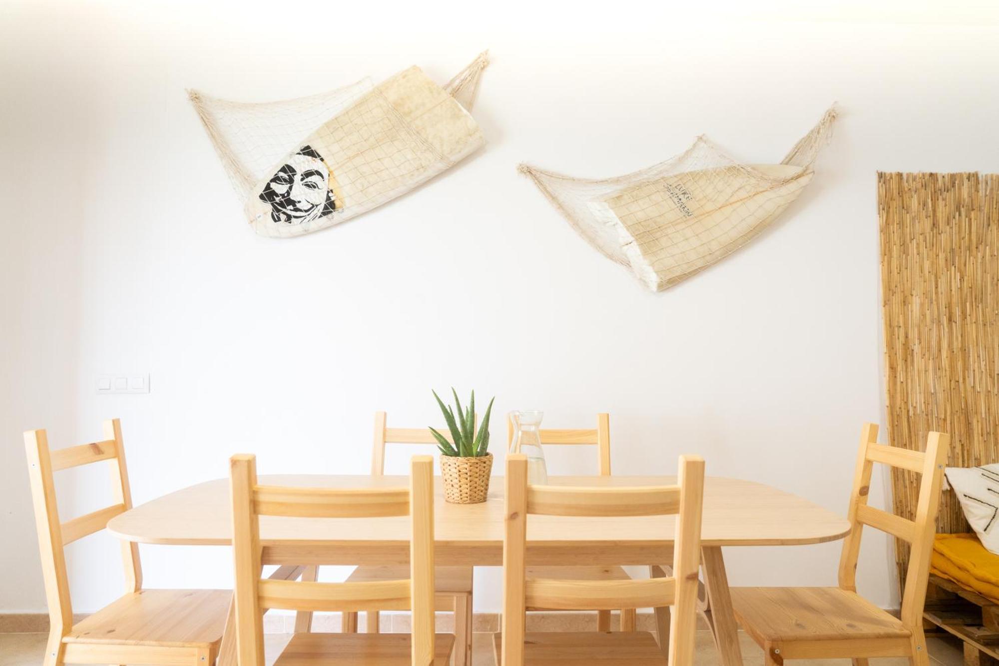 Namawa Surfhouse Hostel Chiclana de la Frontera Luaran gambar