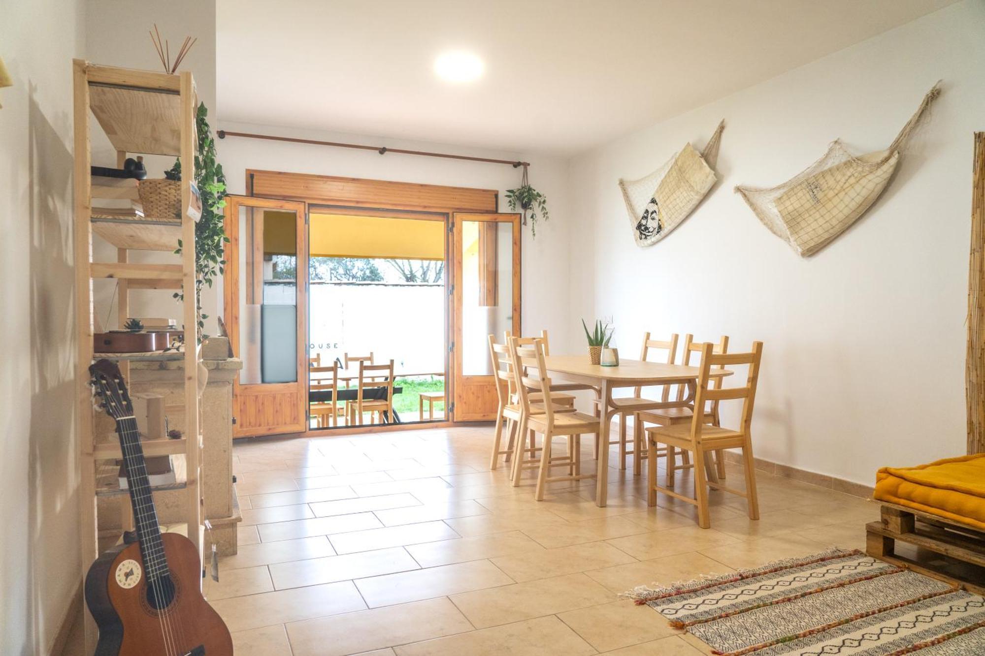 Namawa Surfhouse Hostel Chiclana de la Frontera Luaran gambar