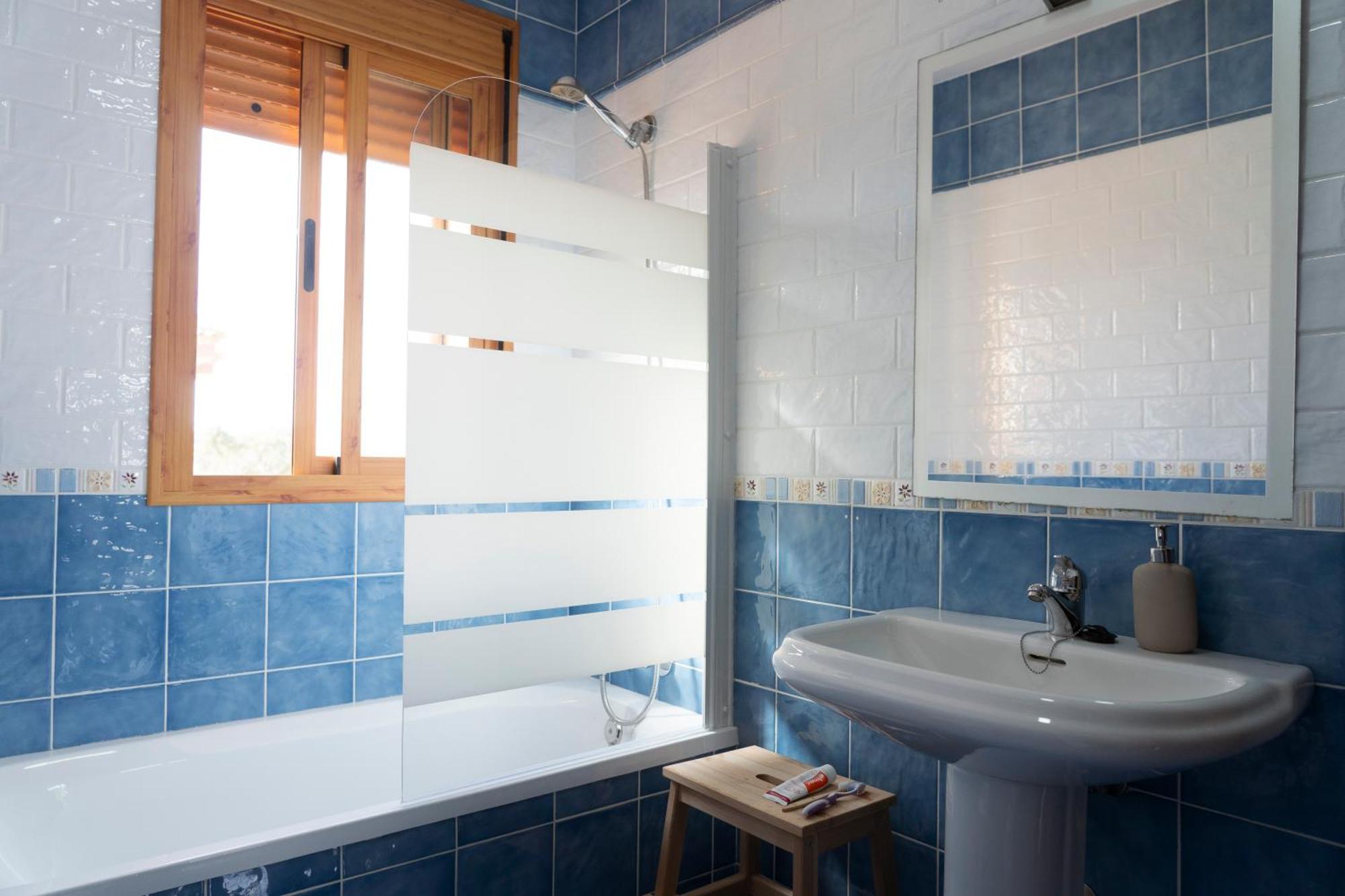 Namawa Surfhouse Hostel Chiclana de la Frontera Luaran gambar