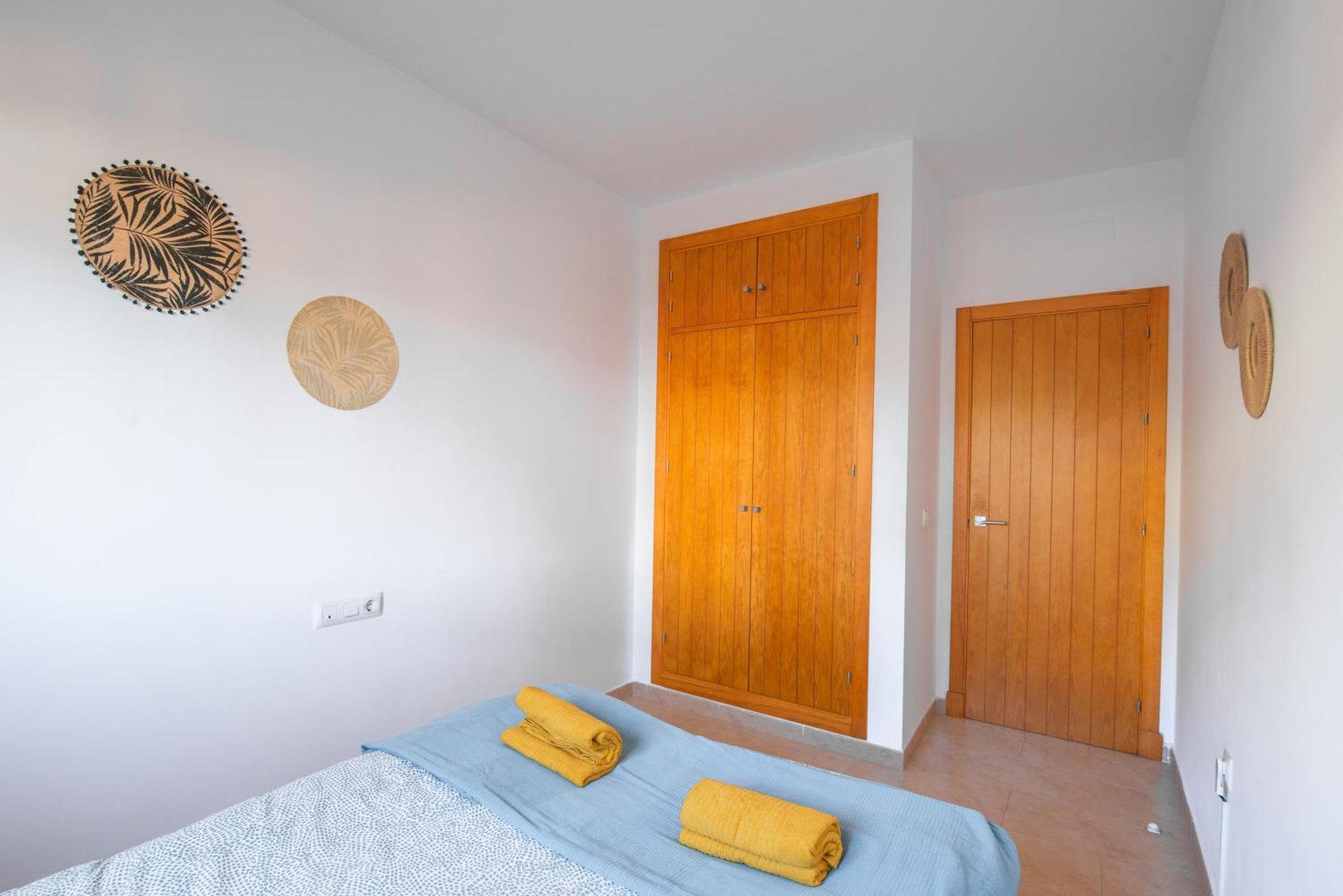 Namawa Surfhouse Hostel Chiclana de la Frontera Luaran gambar