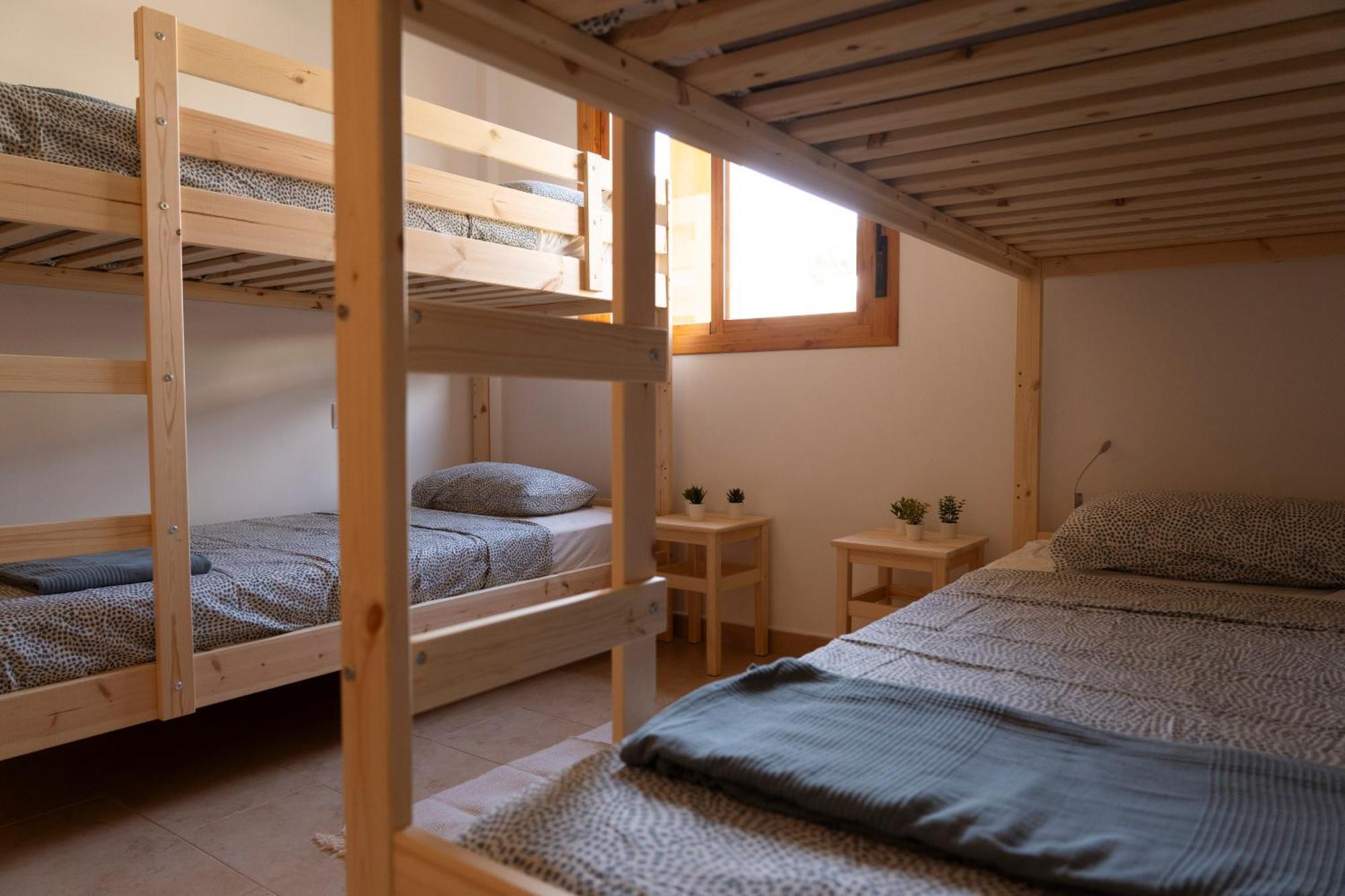 Namawa Surfhouse Hostel Chiclana de la Frontera Luaran gambar
