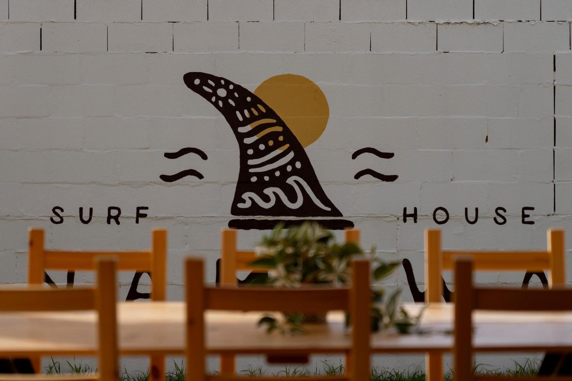 Namawa Surfhouse Hostel Chiclana de la Frontera Luaran gambar